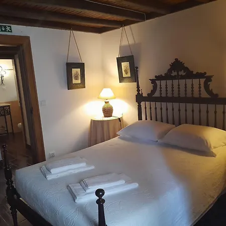 Casas De Sao Francisco Da Cha Gois