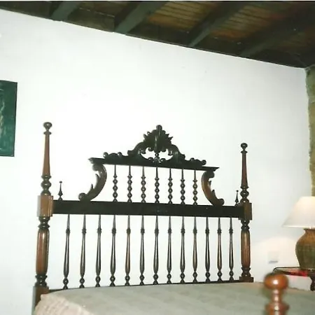 Casas De Sao Francisco Da Cha Gois