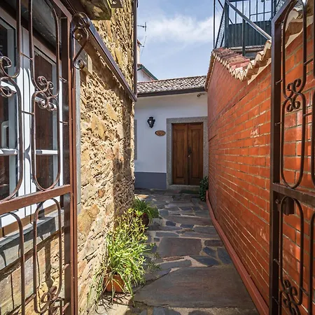 Casas De Sao Francisco Da Cha 民宿 *