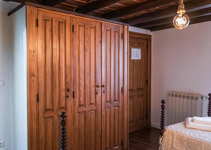 Casas De Sao Francisco Da Cha * Gois